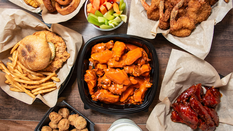 Alitas Chicken Wings To Go photo 2