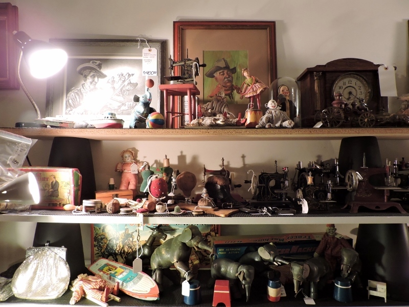 Appraisals and Estate Sales by Lottie photo 3