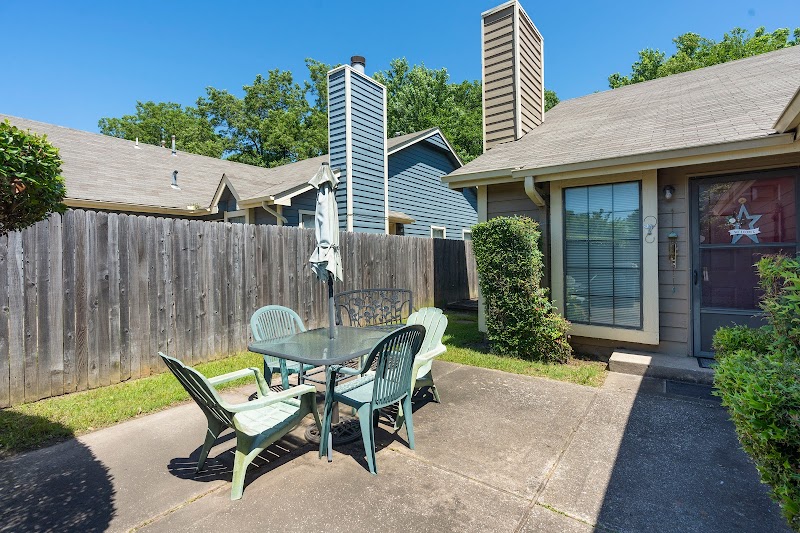 Glenpool Duplexes photo 3
