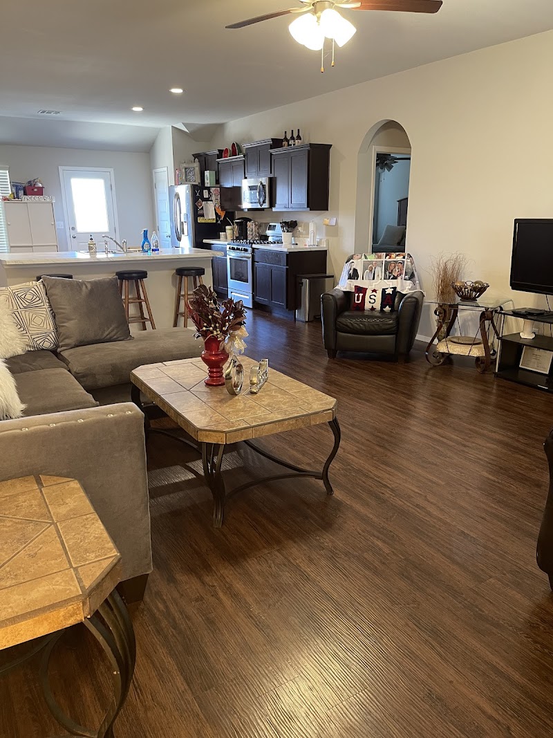 Renters Place - Tulsa Property Management photo 2