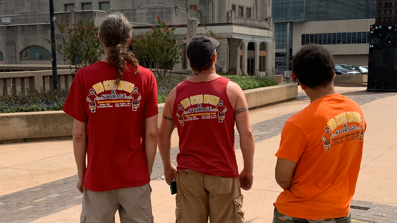 Two Scots Moving